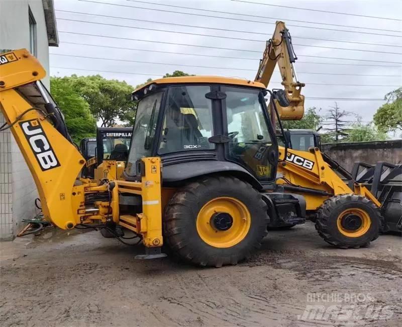 JCB 3CX Rýpadlo-nakladače