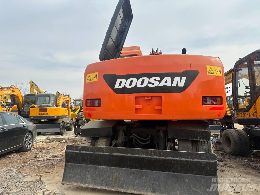 Doosan 150 Kolesové rýpadlá