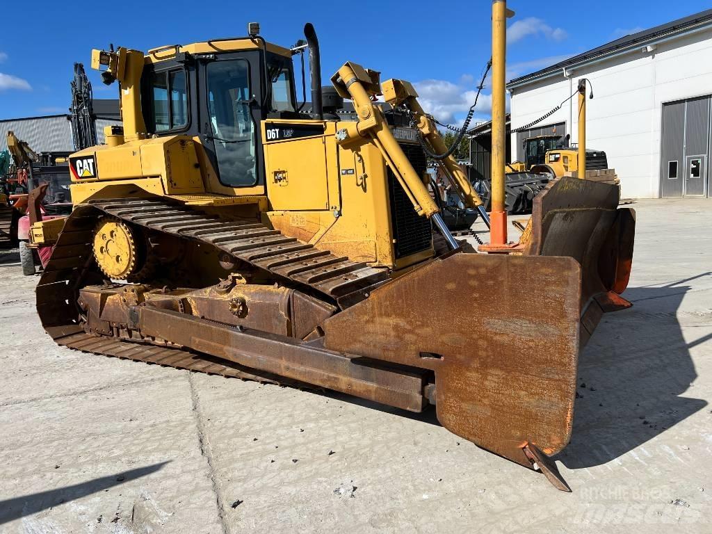 CAT D 6 T LGP Pásové dozéry
