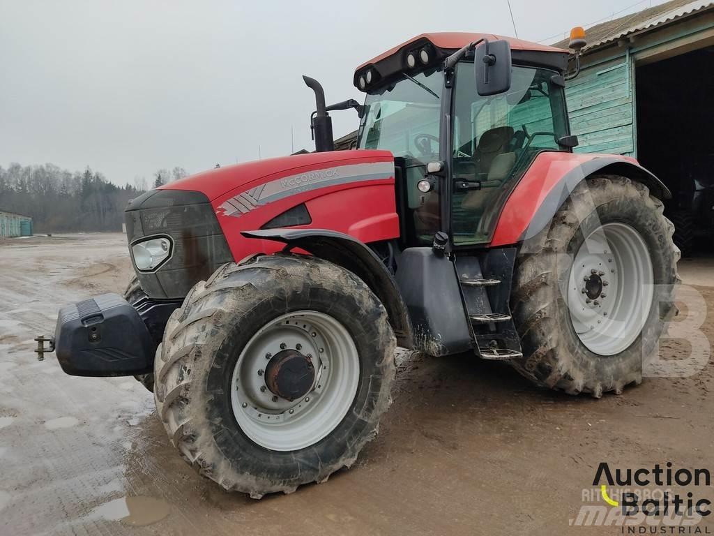 McCormick E-PLUS Traktory
