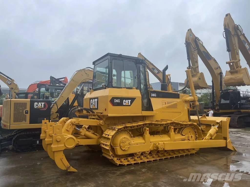 CAT D 6 G Pásové dozéry