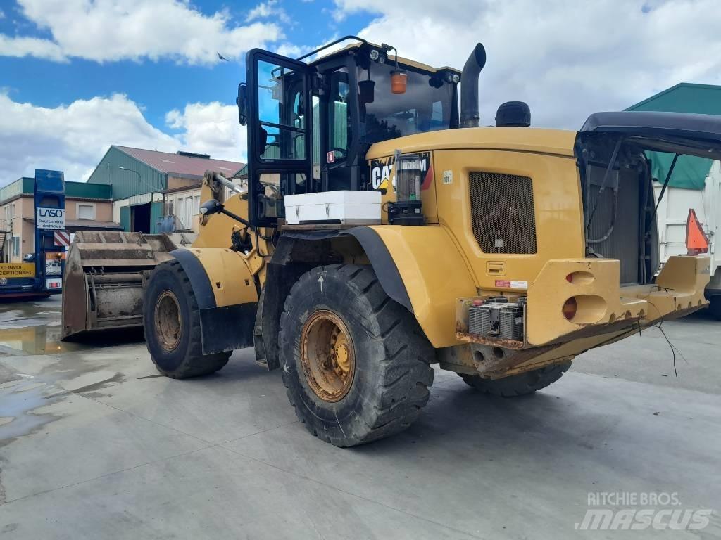 CAT 938 M Kolesové nakladače