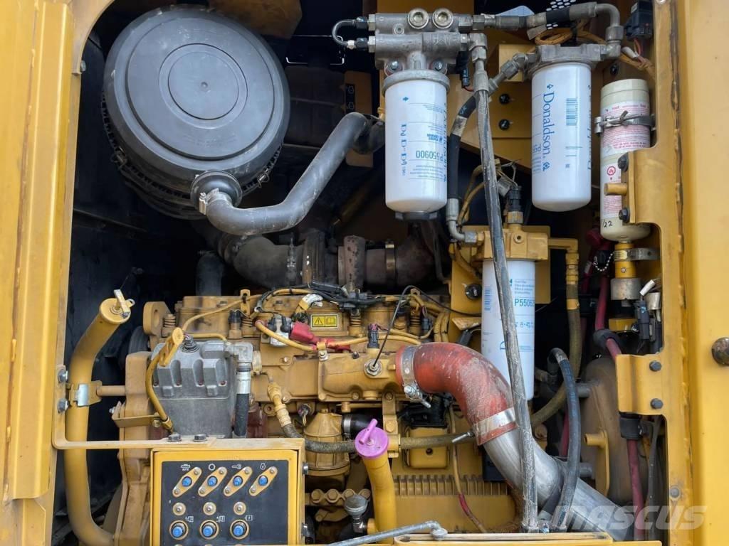CAT 140M Grejdery