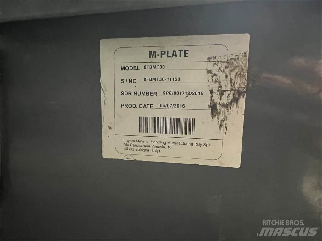 Toyota 8FBMT30 Akumulátorové vozíky