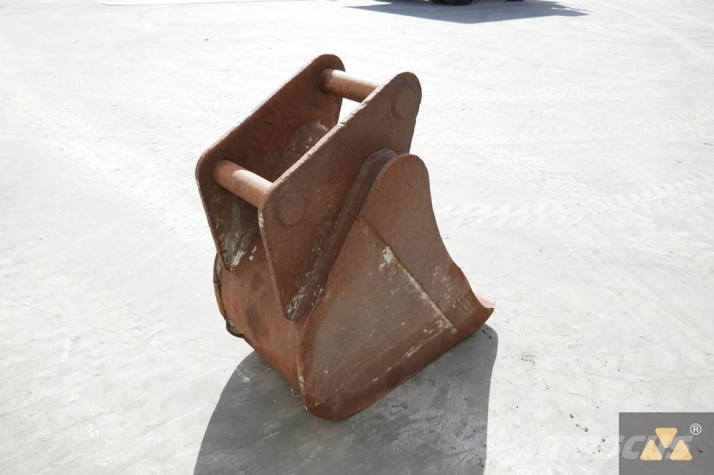 CAT 320 Bucket Lopaty