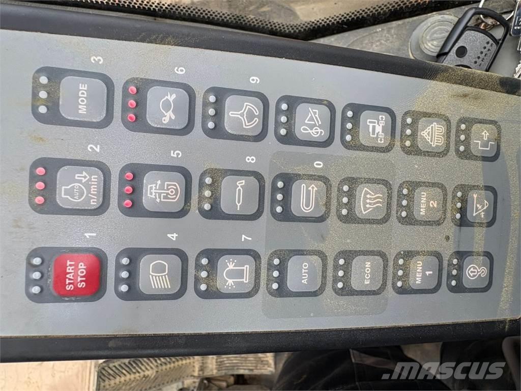 Liebherr R 926 Pásové rýpadlá