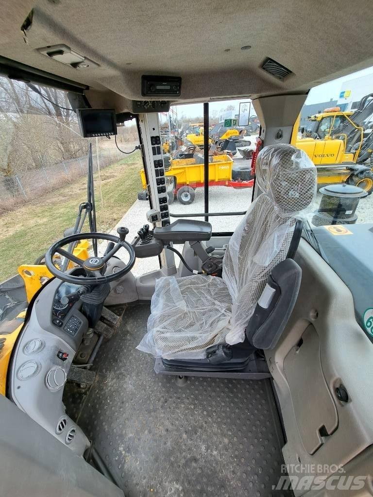 Volvo L110H Kolesové nakladače
