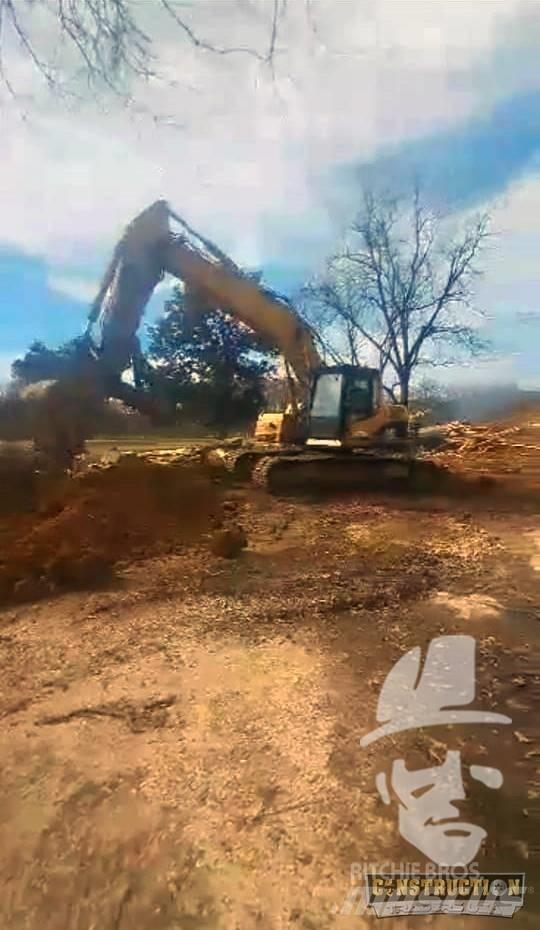 CAT 320 C LU Pásové rýpadlá