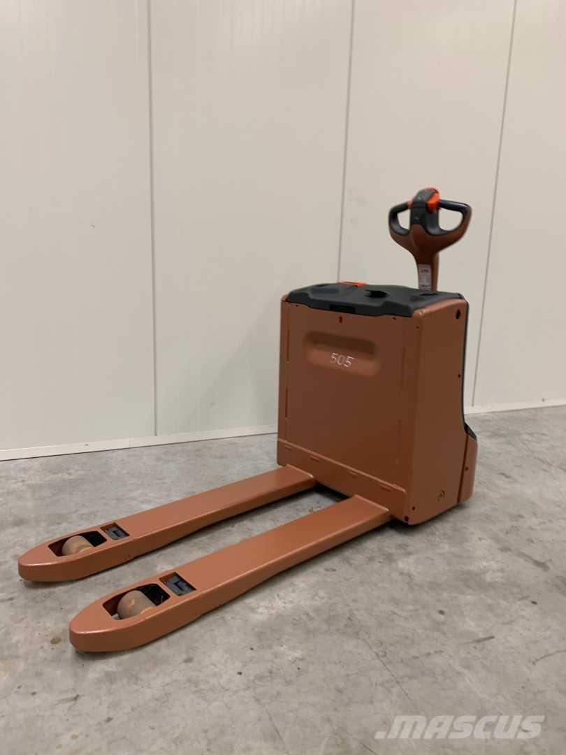 Linde T16 Ručne vedené vysokozdvižné vozíky