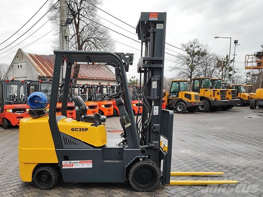 Doosan GC35P-3 Iné