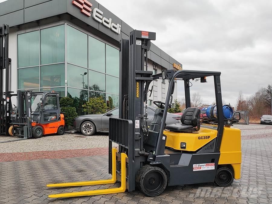 Doosan GC35P-3 Iné