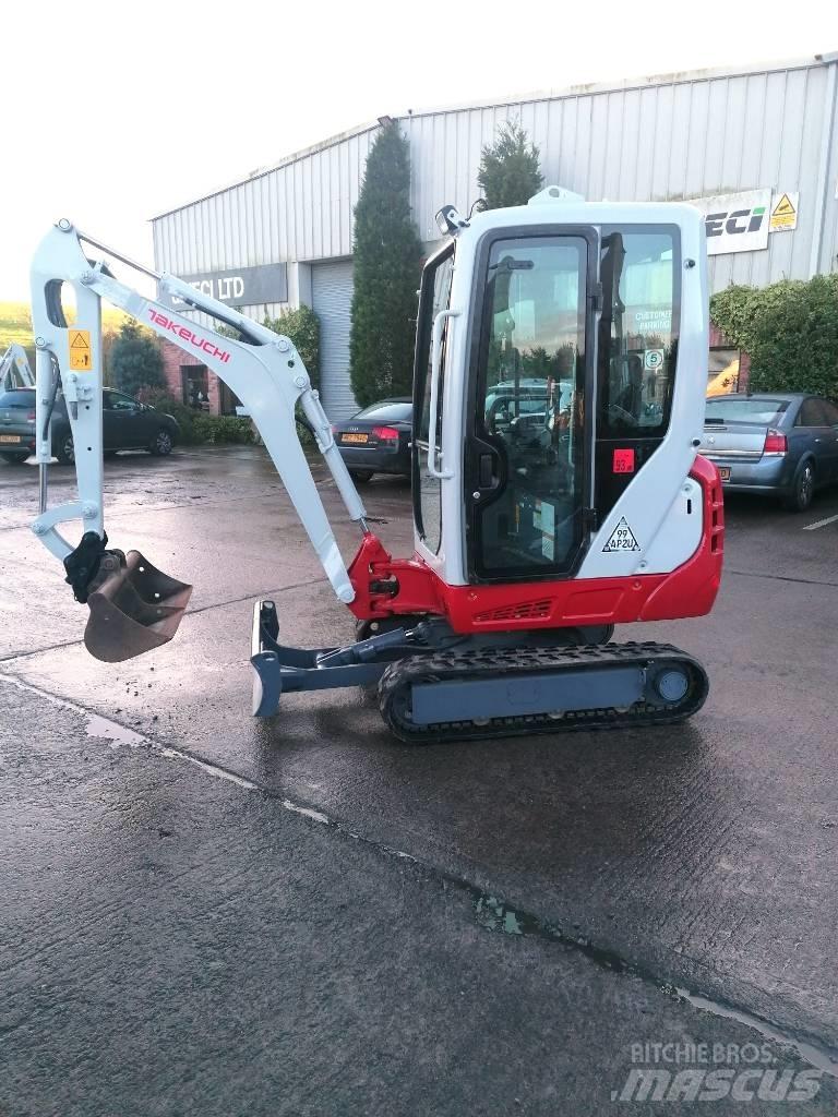 Takeuchi TB216 Mini rýpadlá < 7t