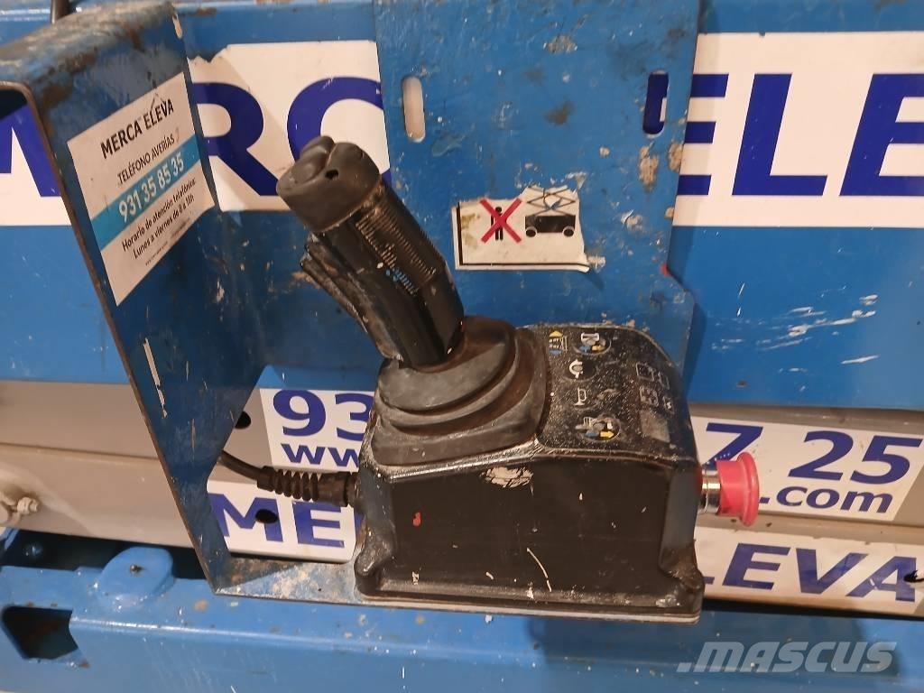 Genie GS 2032 Nožnicové zdvíhacie plošiny