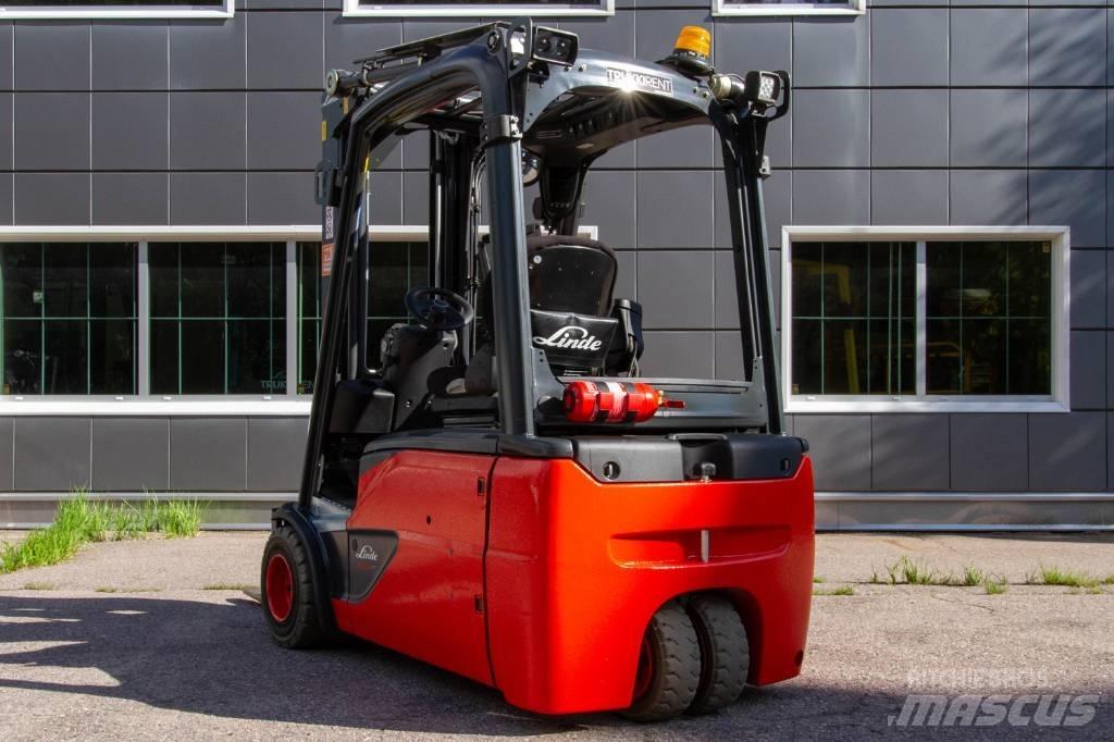 Linde E20L-02 Akumulátorové vozíky