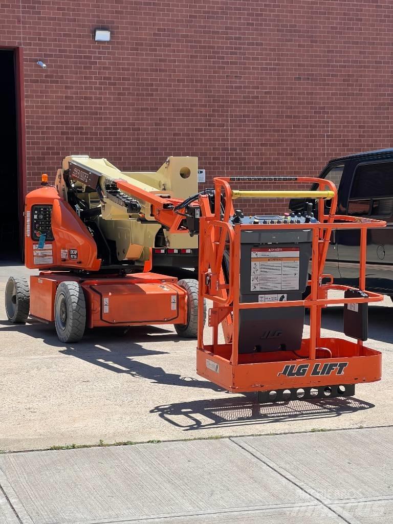 JLG E 400 AJPN Kĺbové plošiny
