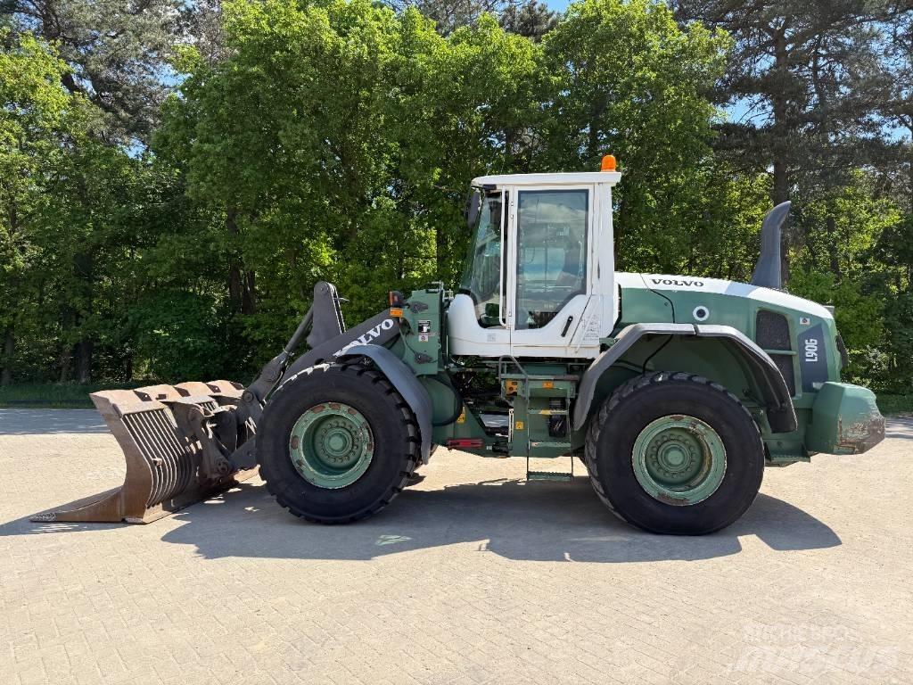 Volvo L 90 G Kolesové nakladače