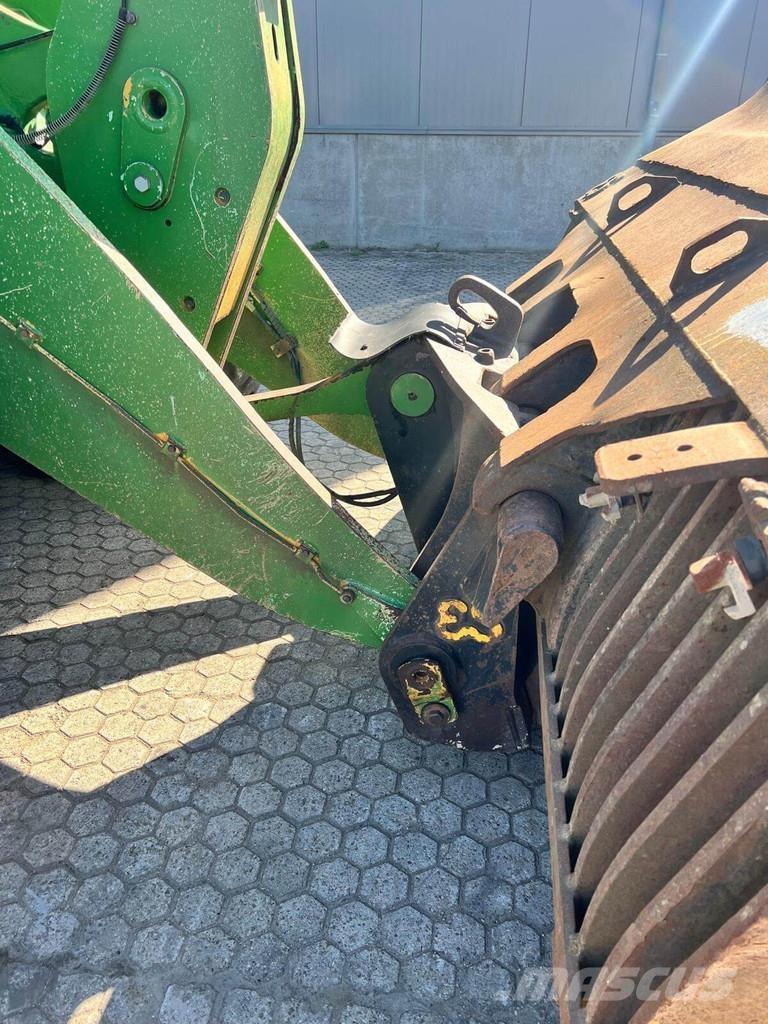 CAT 950M Kolesové nakladače