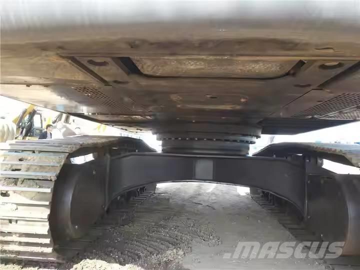 Sany SY 335 H Pásové rýpadlá