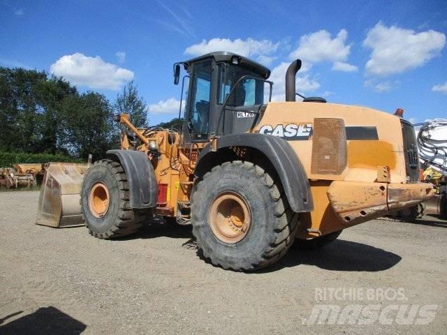 CASE 921 E Kolesové nakladače
