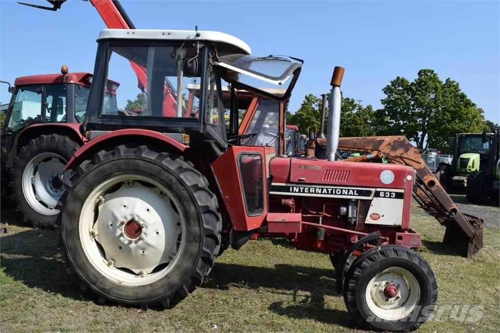 Case IH 733 Traktory