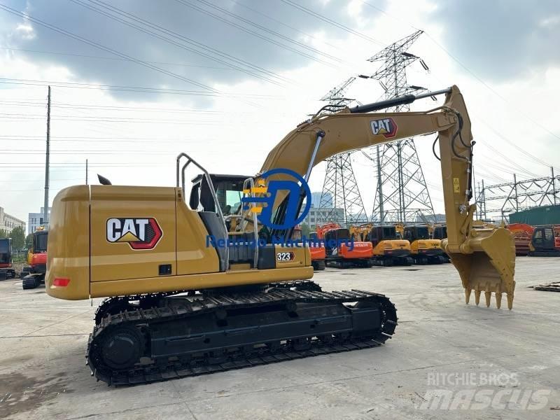 CAT 323GC Pásové rýpadlá