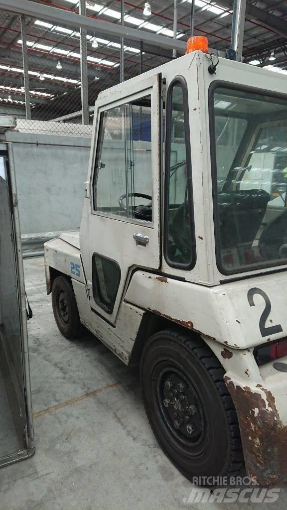 Toyota 42-2TD25 Manipulácia s materiálom - ostatné