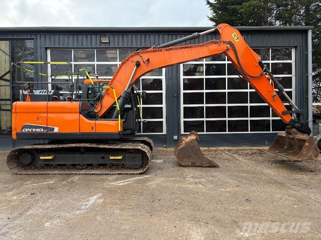 Doosan DX 140 LC Pásové rýpadlá