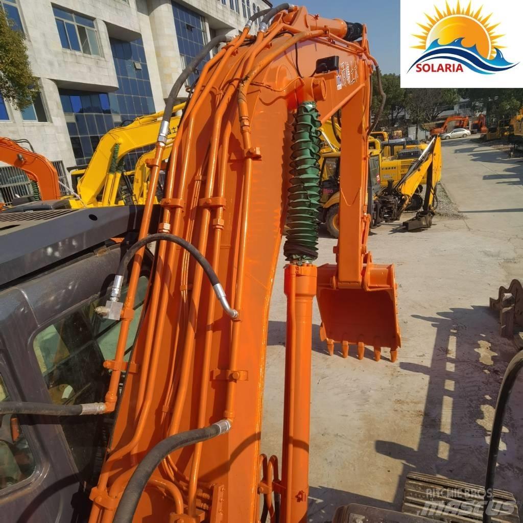 Hitachi ZX 200 Pásové rýpadlá