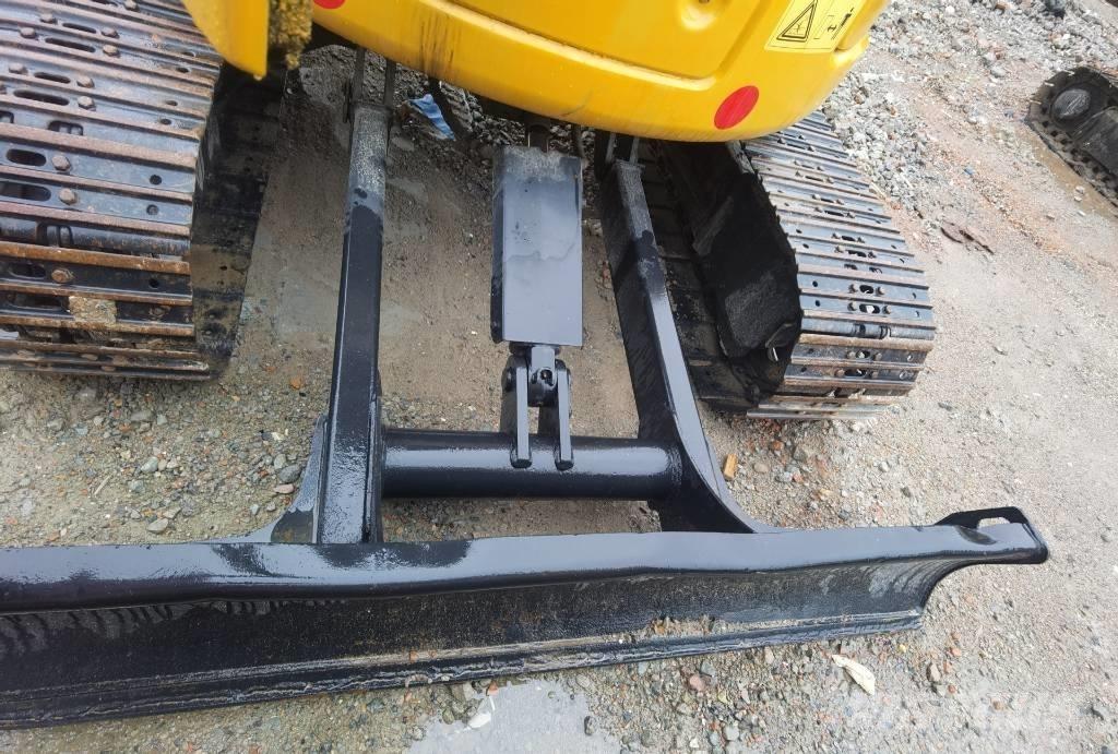 CAT 303.5 E CR Mini rýpadlá < 7t
