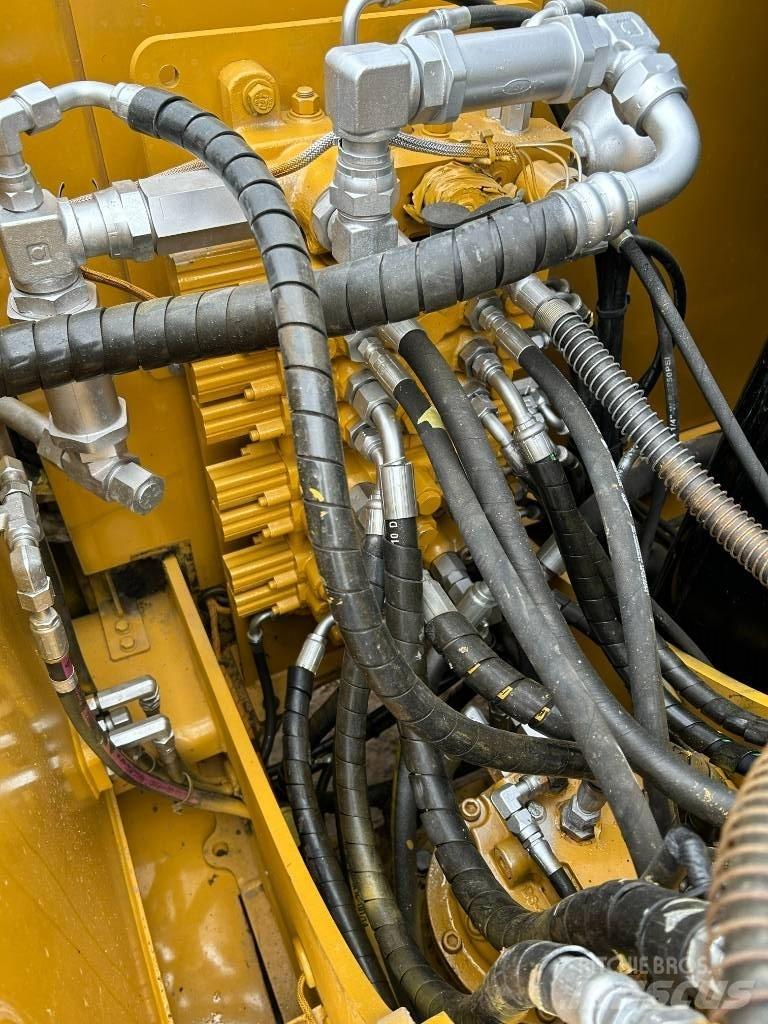 CAT 308E2 Pásové rýpadlá