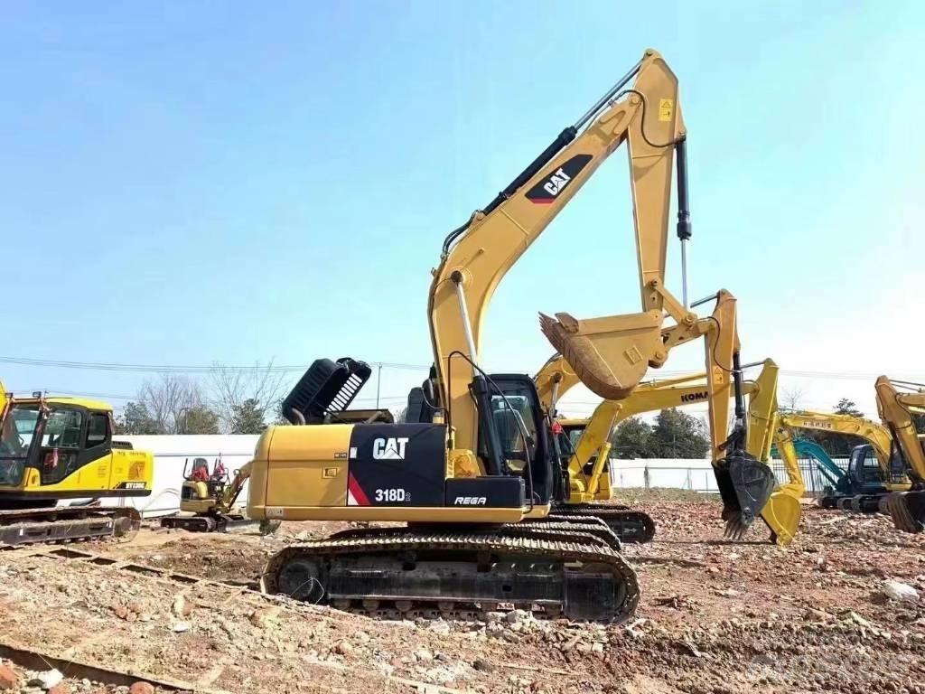 CAT 318D Pásové rýpadlá