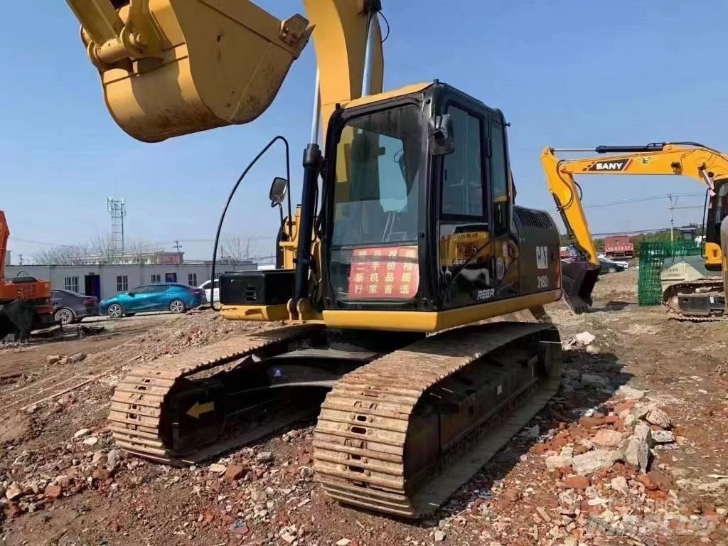 CAT 318D Pásové rýpadlá