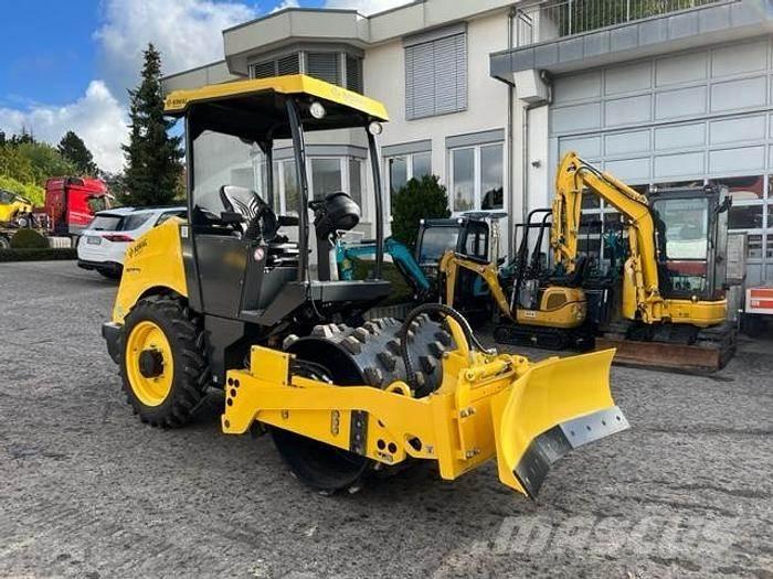 Bomag BW 124 PDH-5 Ďalšie stroje na spracovanie pôdy a príslušenstvo