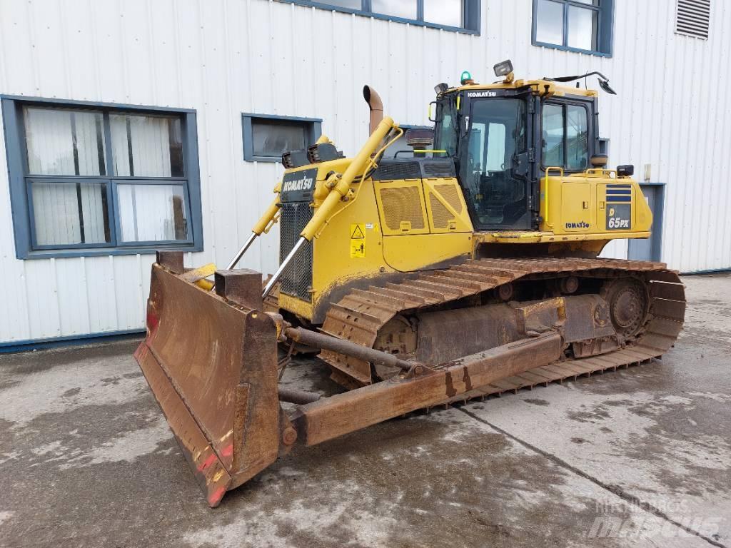 Komatsu D65PX-18 Pásové dozéry