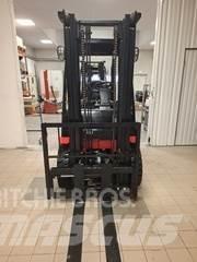 Manitou MI25D Terénne vysokozdvižné vozíky