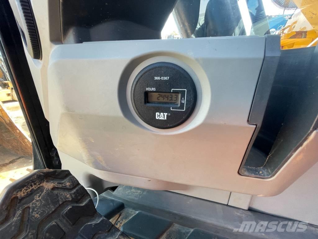 CAT 320fl Pásové rýpadlá