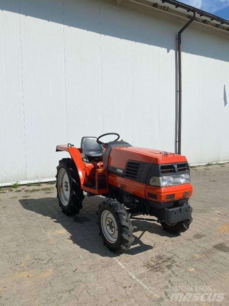 Kubota GL200 Kompaktné traktory