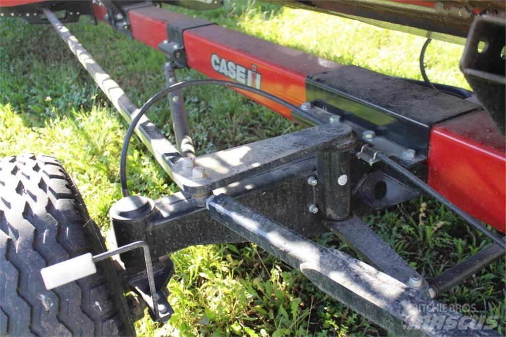Case IH AF 8250 Kombinované zberacie stroje