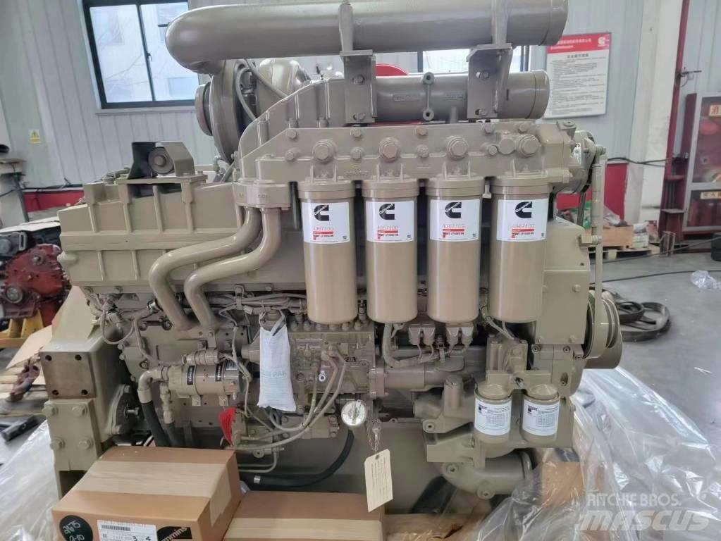 Cummins QST30 Motory
