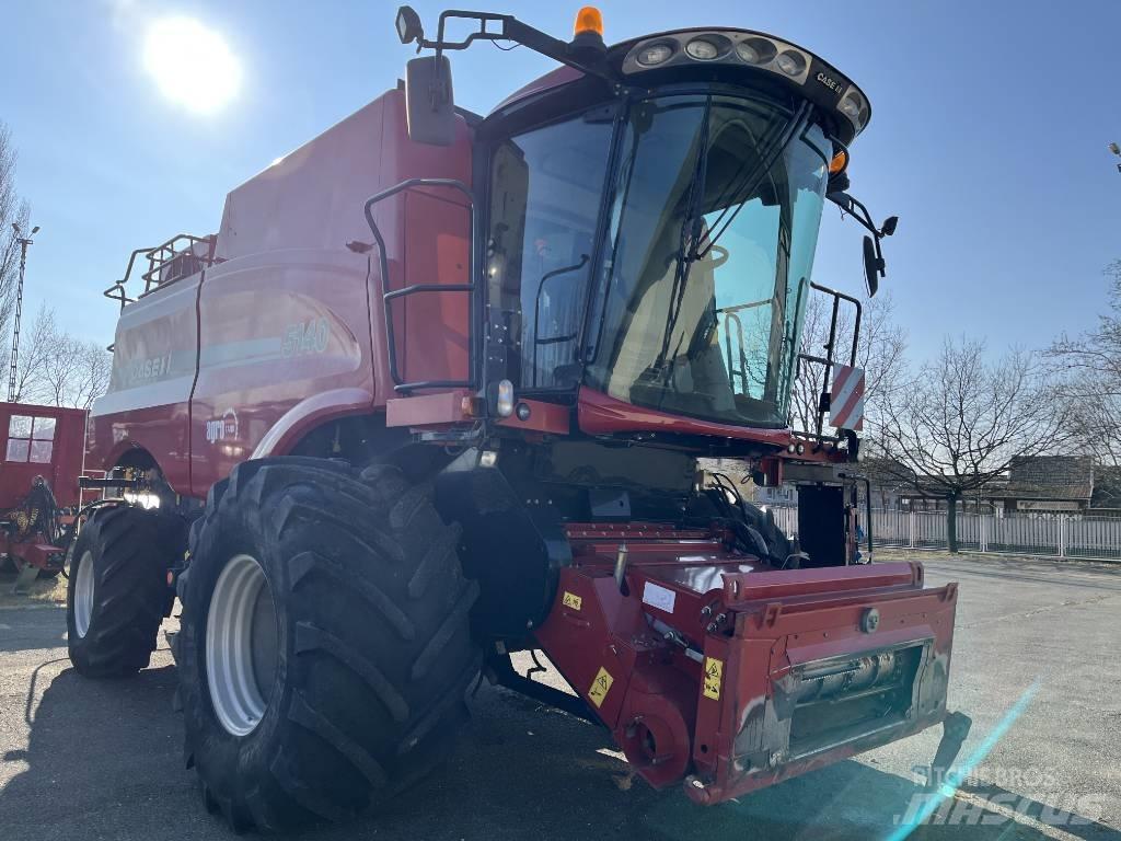Case IH AF5140 Kombinované zberacie stroje