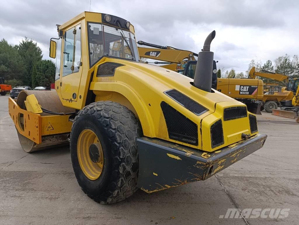 Bomag BW 213 D-4 Ťahačové valce