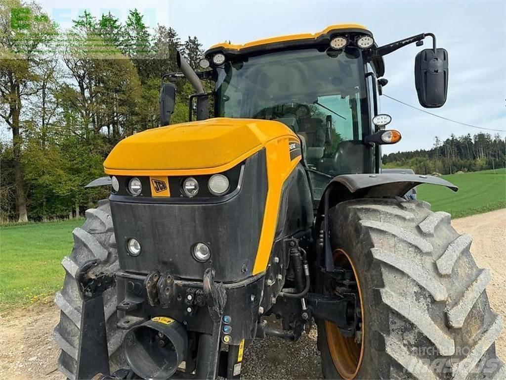 JCB fastrac 4220 Traktory