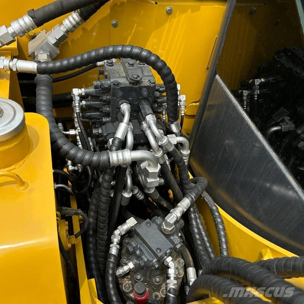 Komatsu 70-8 Pásové rýpadlá