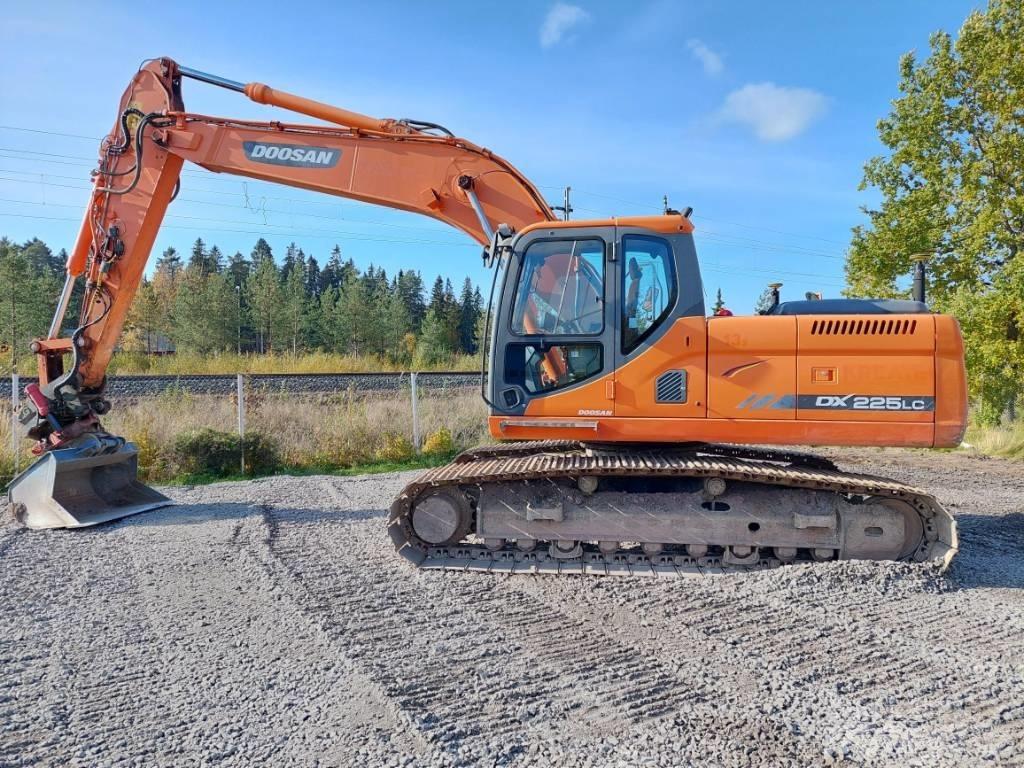Doosan DX 225 LC Pásové rýpadlá