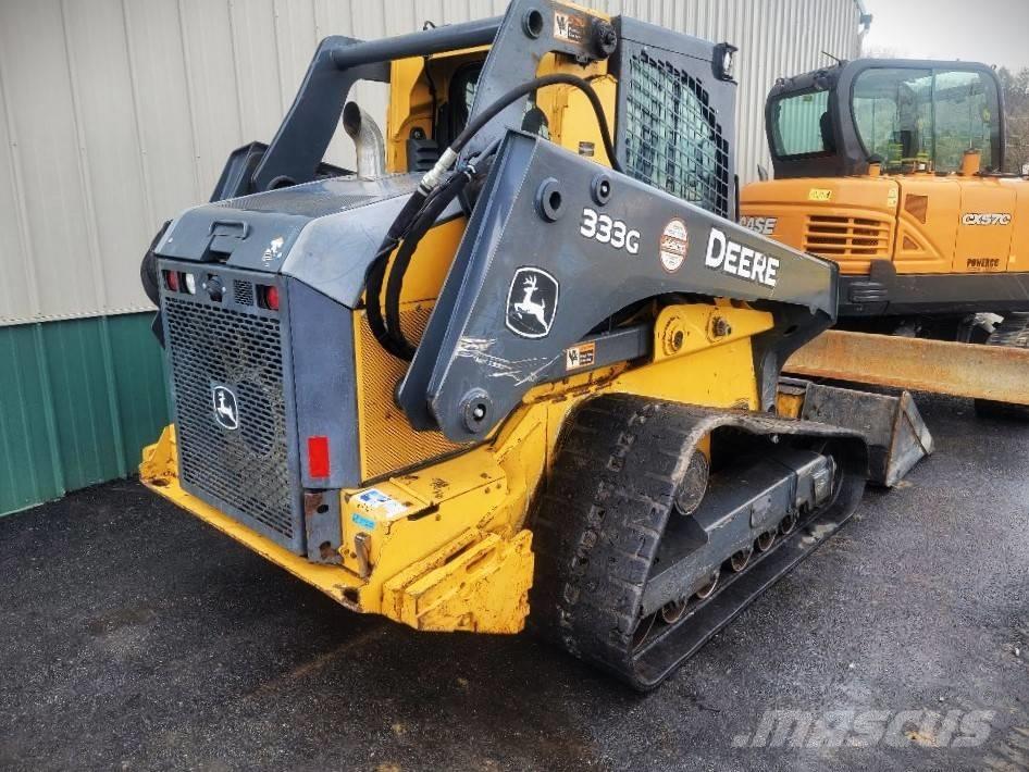 John Deere 333 G Šmykom riadené nakladače
