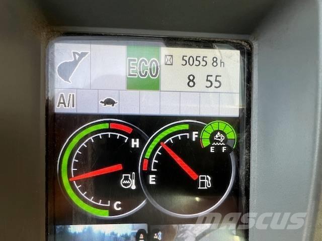Hitachi ZX 135 US-6 Pásové rýpadlá