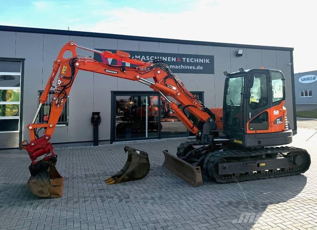 Doosan DX 85 R Midi rýpadlá 7 t - 12 t