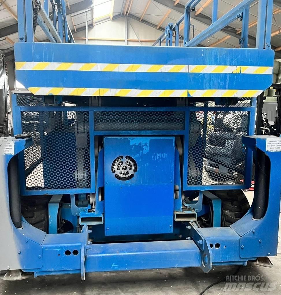 Genie GS 4390 RT Nožnicové zdvíhacie plošiny