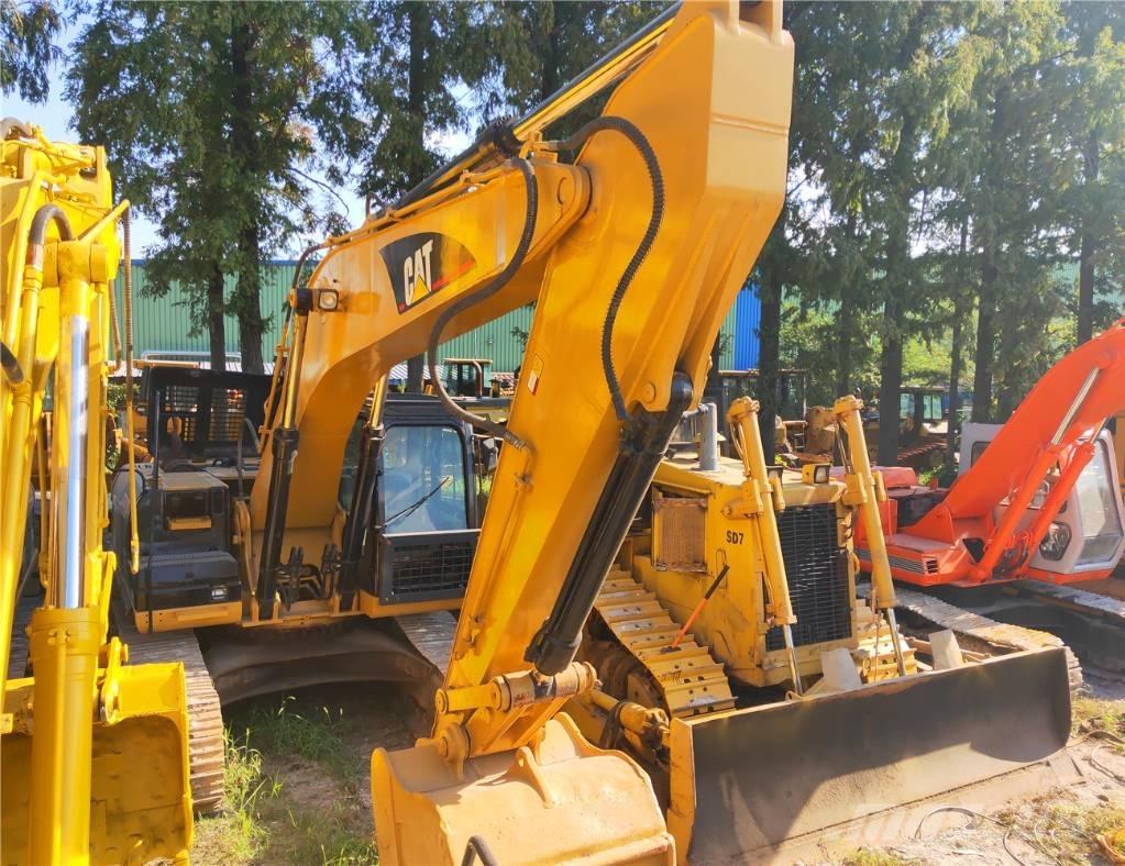 CAT 325C Pásové rýpadlá