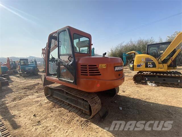 Doosan DH70-7 Pásové rýpadlá